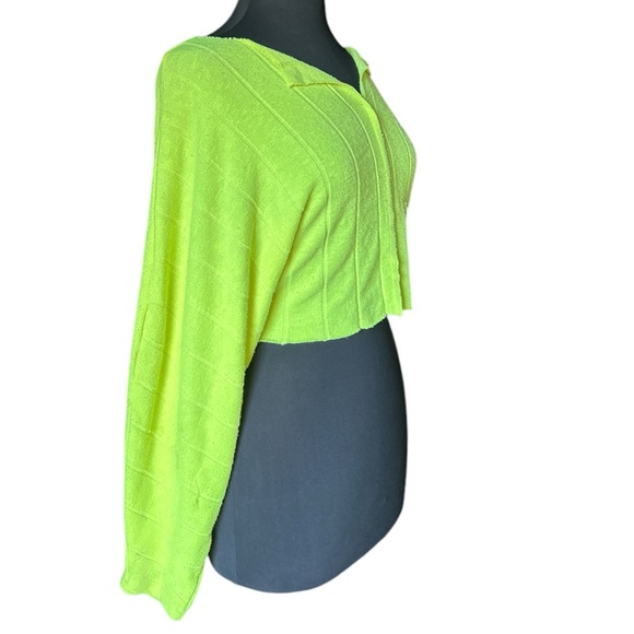 DIVIDED By H&M Women’s Distressed CROPPED Knit Long Sleeved NEON Top Sz S - Picture 2 of 3